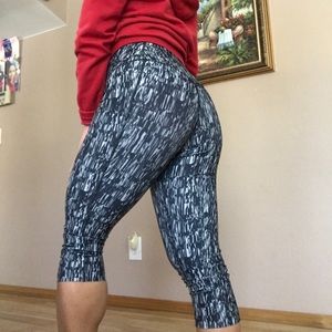 XS Nike legend cotton leggings cropped